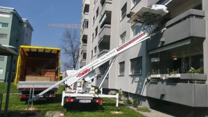 Nissan NT400   Klaas Roadrunner 29 5 Möbellift Bild 7