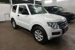 Mitsubishi Pajero Bild 3