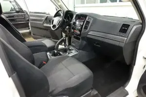 Mitsubishi Pajero Bild 10