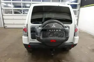 Mitsubishi Pajero Bild 16