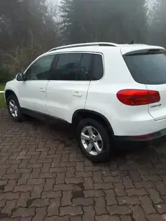 VW TiguanSky TDi 4 Motion DSG Getriebe 154500 Km Bild 7