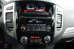 Mitsubishi Pajero Bild 7