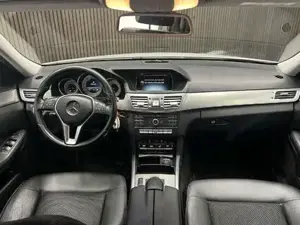 Mercedes-Benz E 220 Bild 9