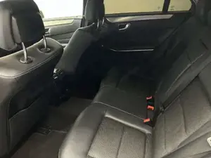 Mercedes-Benz E 220 Bild 14