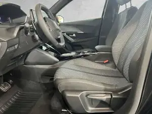 Peugeot 2008 Bild 11