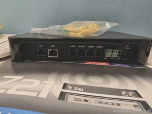 Roco   Fleischmann 10820 Digitalzentrale Z21 schwarz mit Router Bild 3