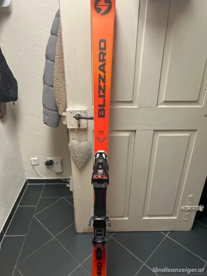 Blizzard Schi