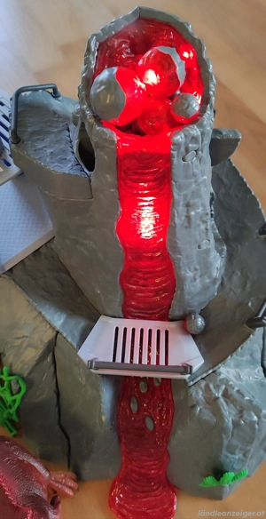 schleich Vulkan  Bild 3