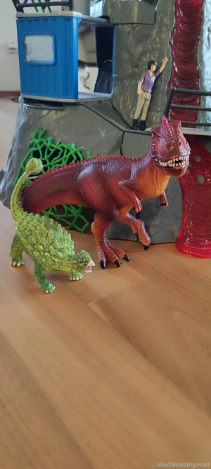 schleich Vulkan  Bild 4