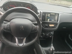 peugeot 208 Bild 3