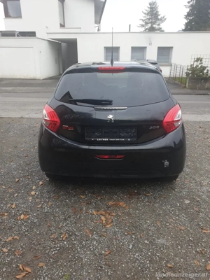 peugeot 208 Bild 10