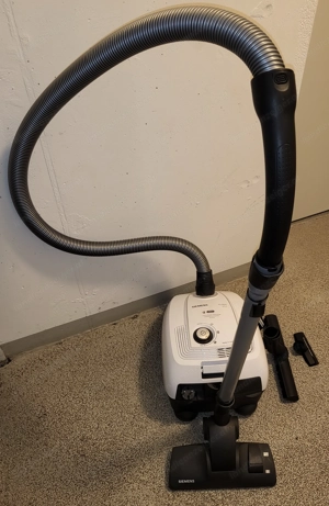 SIEMENS Staubsauger iQ 300 pus Bild 3