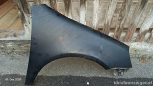 Golf 5 Kotflügel vorne rechts grundiert 