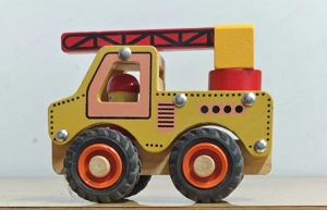 Tolle Holzautos, ein Traum zum Spielen Bild 4
