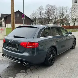 Audi A4 2.0 DPF S-Line Shz Tmp Xenon 06.26+4M  Bild 1