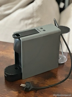 Nespresso Krups Essenza Kaffeekapselmaschine Bild 2