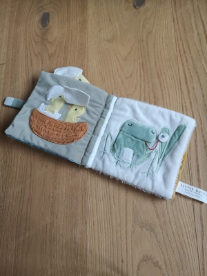 Little Dutch Activity Buch LITTLE GOOSE Bild 2