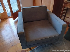 Couch mit Stuhl Bild 2