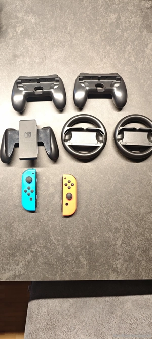 Nintendo Switch Oled neon Bild 3