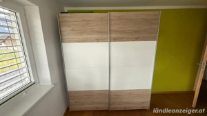 Kleiderkasten, Kasten Bild 2