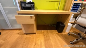 Schreibtisch Bild 3