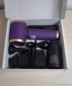 Kleiner Akku Handsauger Bild 2