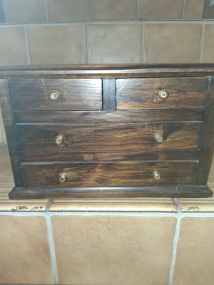 Schönes Schmuck Kästchen aus Holz Bild 2