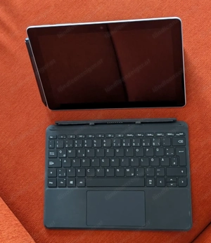 Microsoft Surface Go 25 cm (10 Zoll) 2-in-1 Tablet (Intel Pentium Gold, Intel HD Graphics 615, 8GB R Bild 2