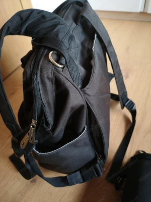 Lässig Wickelrucksack mit Zubehör Bild 3
