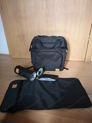 Lässig Wickelrucksack mit Zubehör Bild 4