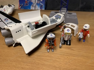 Playmobil Weltraumstation 6195 und Space Shuttle 6196 Bild 3