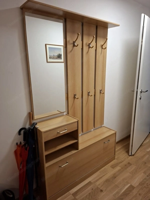 Garderobe mit Spiegel