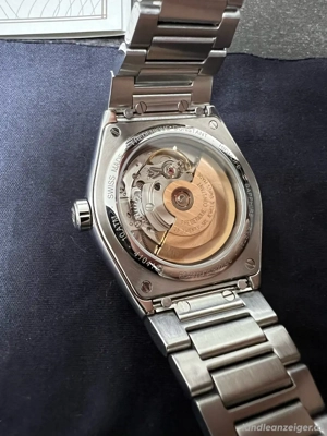 Frédérique Constant Geneve Highlife Automatic COSC (Ref. FC-303LB3NH6B) Bild 4