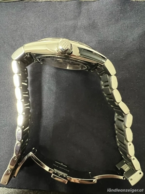 Frédérique Constant Geneve Highlife Automatic COSC (Ref. FC-303LB3NH6B) Bild 2