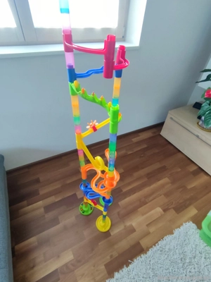 Kugelbahn mit Kugeln  Bild 2