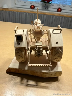 Oldtimermodel Steyr 180a Bild 5