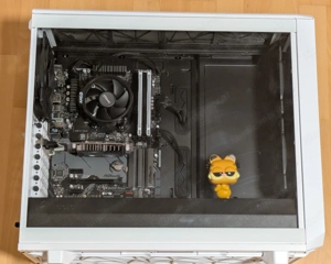 Office PC in Designergehäuse + Monitor + Tastatur + Webcam Bild 2