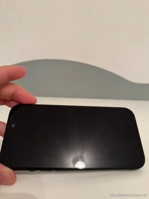 iPhone  15 Bild 3