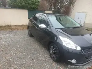 Peugeot 208 Bild 7