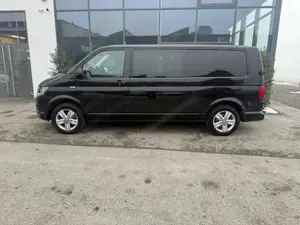*** VW Transporter T6, schwarz, Doppelkabine, langer Radstand *** Bild 1