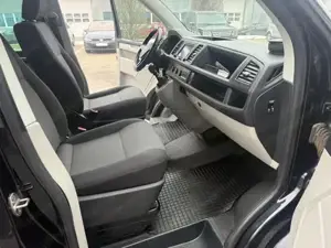 *** VW Transporter T6, schwarz, Doppelkabine, langer Radstand *** Bild 6