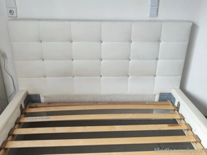 Bettgestell 140x200 ohne Matratze mit Nachtkästle Bild 2