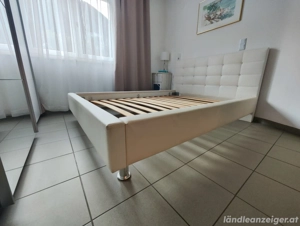 Bettgestell 140x200 ohne Matratze mit Nachtkästle Bild 3