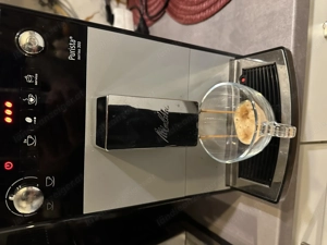 MELITTA F 230-101 Kaffeevollautomat (Silber, Kegelstahlmahlwerk, 15 bar) Bild 4