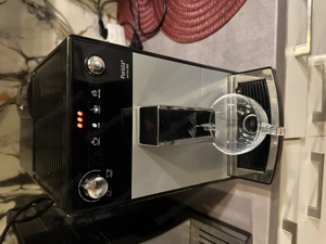 MELITTA F 230-101 Kaffeevollautomat (Silber, Kegelstahlmahlwerk, 15 bar) Bild 3