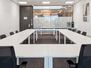 Arbeitsort, Treffpunkt oder Teamspace   alles unter einem Dach in RegusModepark Röther Bild 2