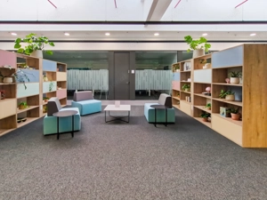 Arbeitsort, Treffpunkt oder Teamspace   alles unter einem Dach in RegusModepark Röther Bild 9