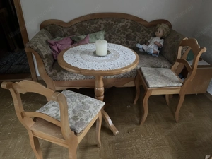 Alte Möbel (Kästen, Tisch, Sofa) Bild 6