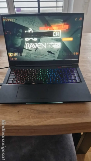 Laptop XMG Schenker Bild 2