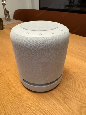 Amazon Echo Studio weiß WIE NEU